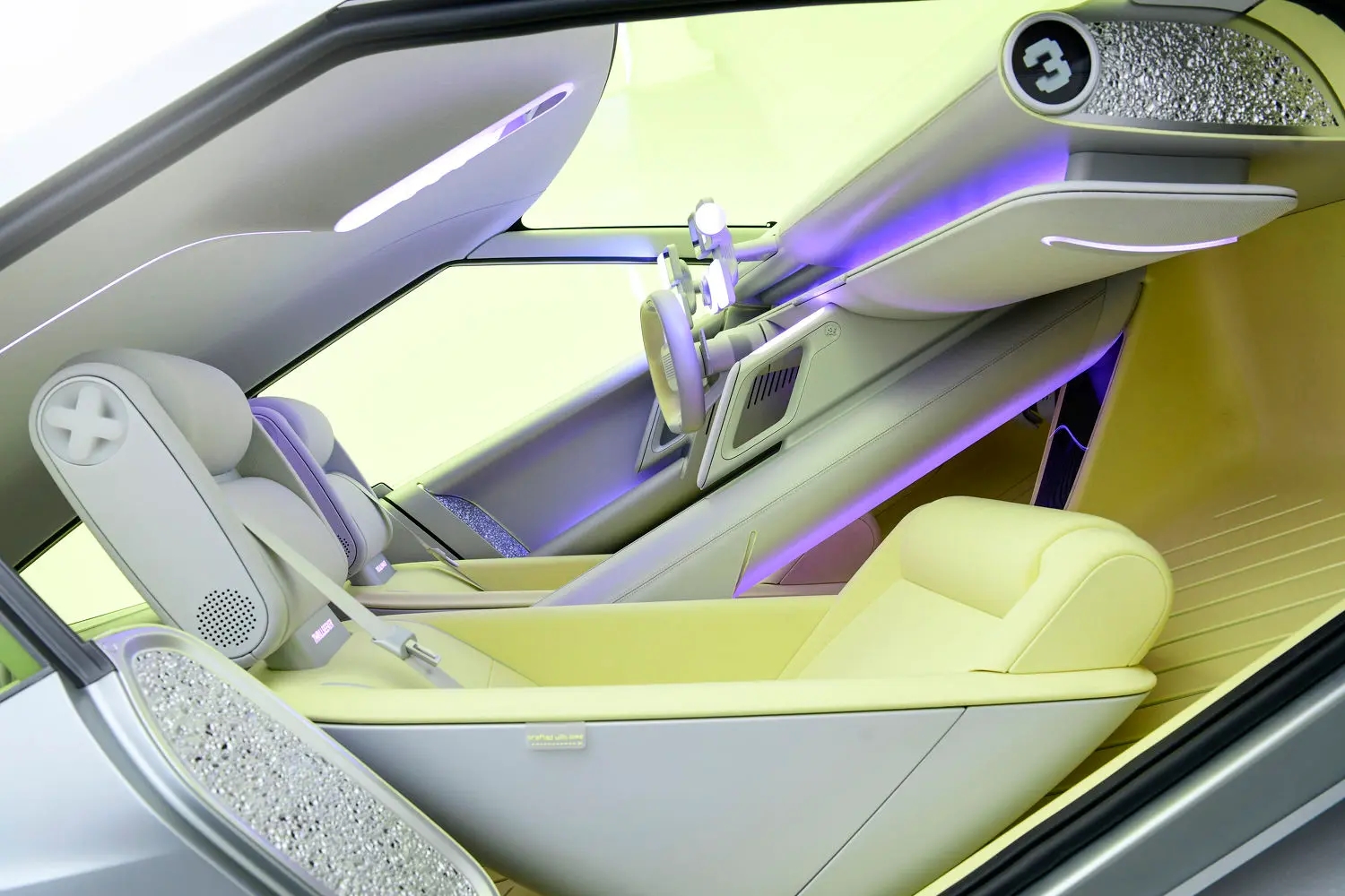 Hyundai-Ioniq-Concept-Three-The-Edge