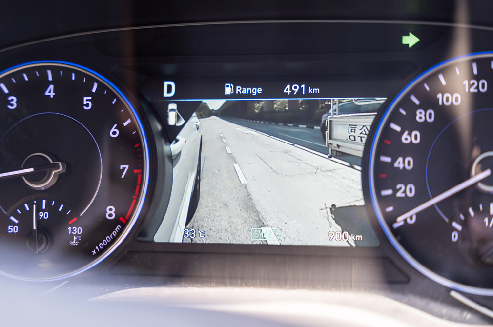 Hyundai Singapore Palisade driver supervision cluster with camera showing peripheral view