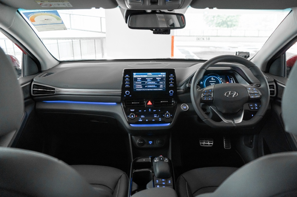Hyundai Ioniq Electric cockpit