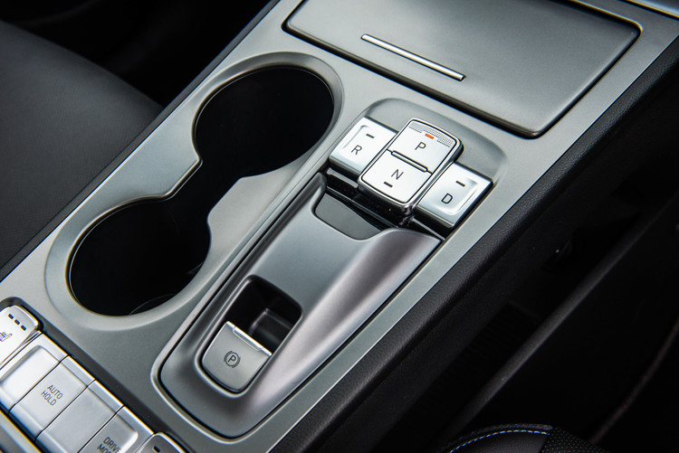 Hyundai KONA Electric gearshift buttons