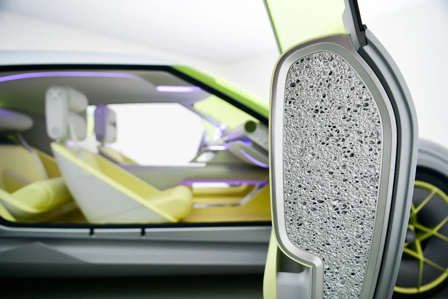 Hyundai-Ioniq-Concept-Three-The-Edge