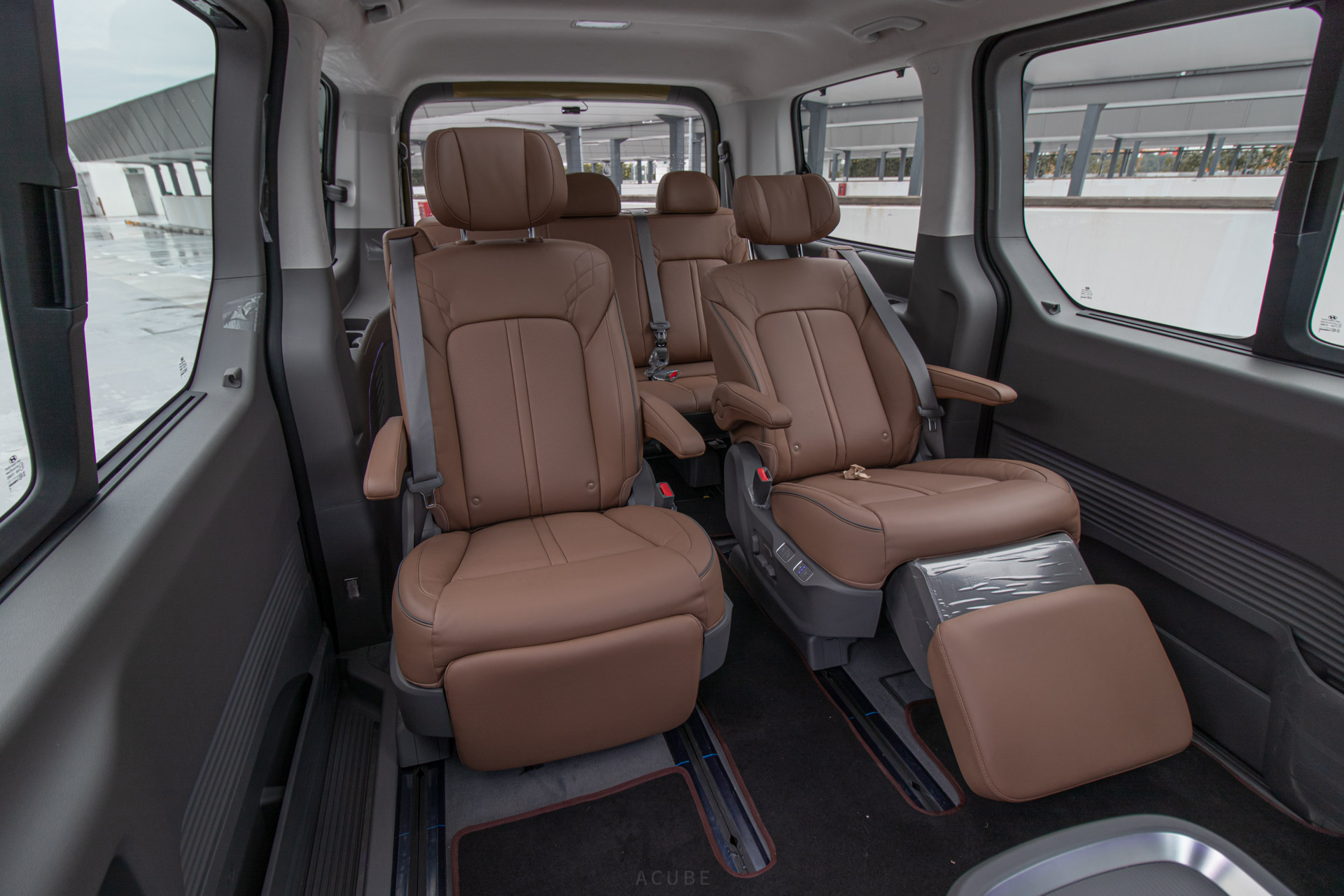 Hyundai Staria Front Tilted