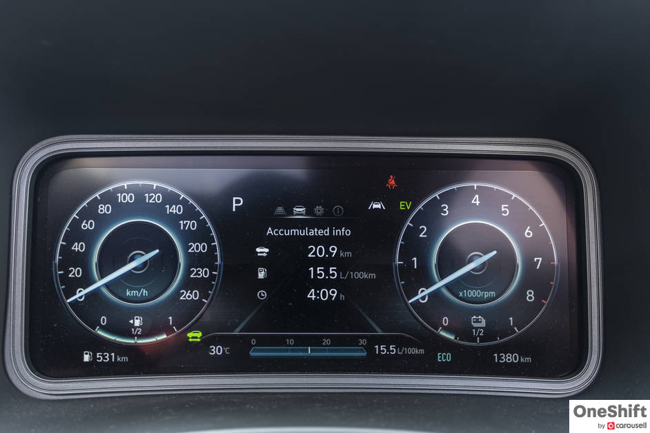 Hyundai KONA Hybrid driver display