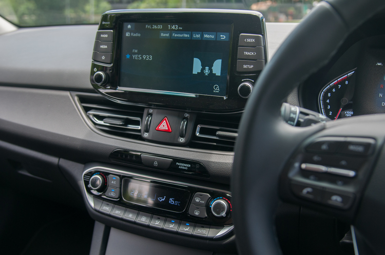 Hyundai i30 turbo Hatchback 8” touch screen