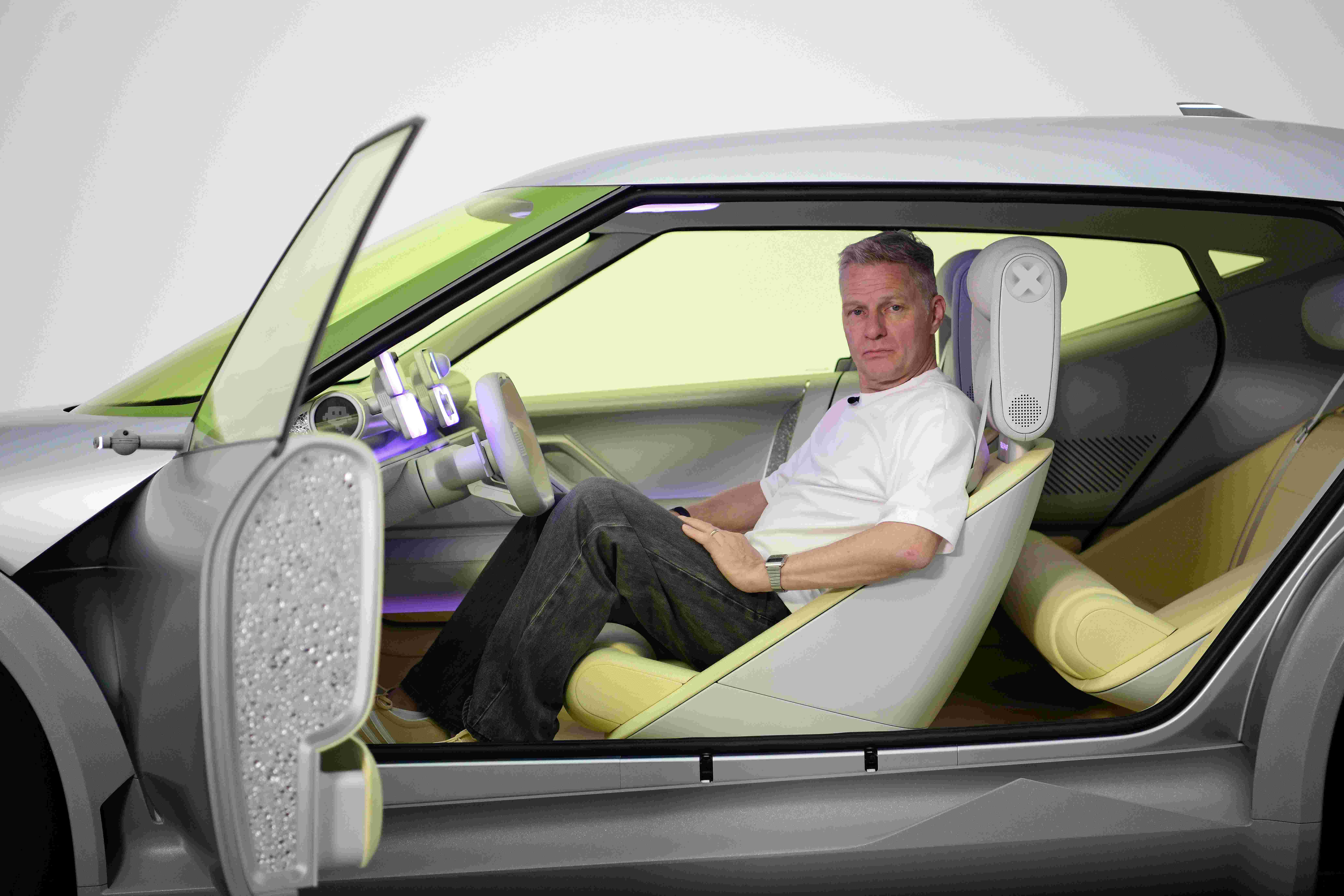 Hyundai-Ioniq-Concept-Three-Business-Times 