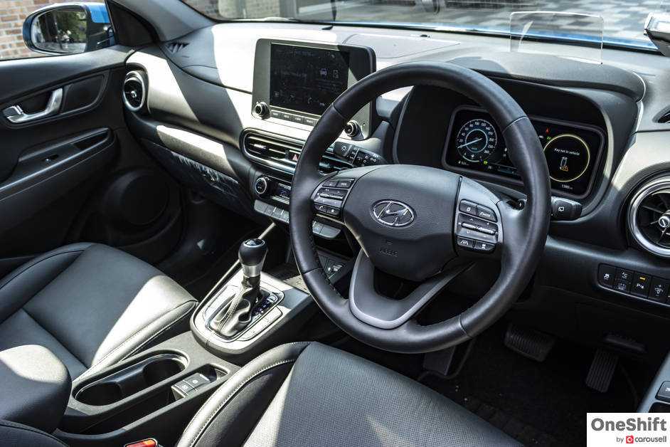 Hyundai KONA Hybrid front interior