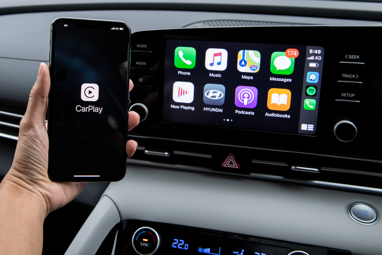 Hyundai Singapore Avante Apple CarPlay and Android Auto