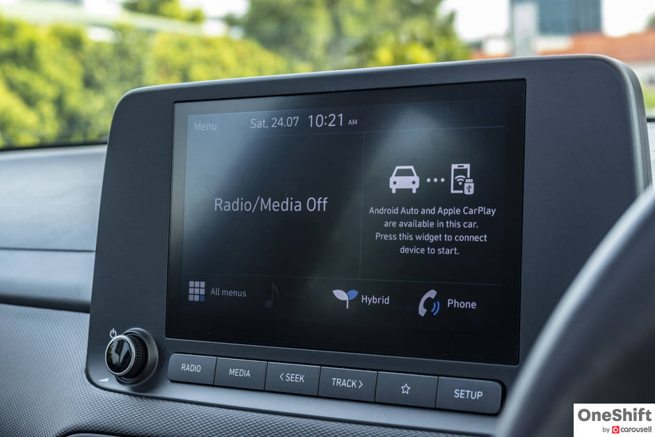 Hyundai KONA Hybrid infotainment display