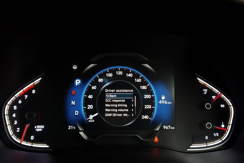 i30 Interior driver HUD