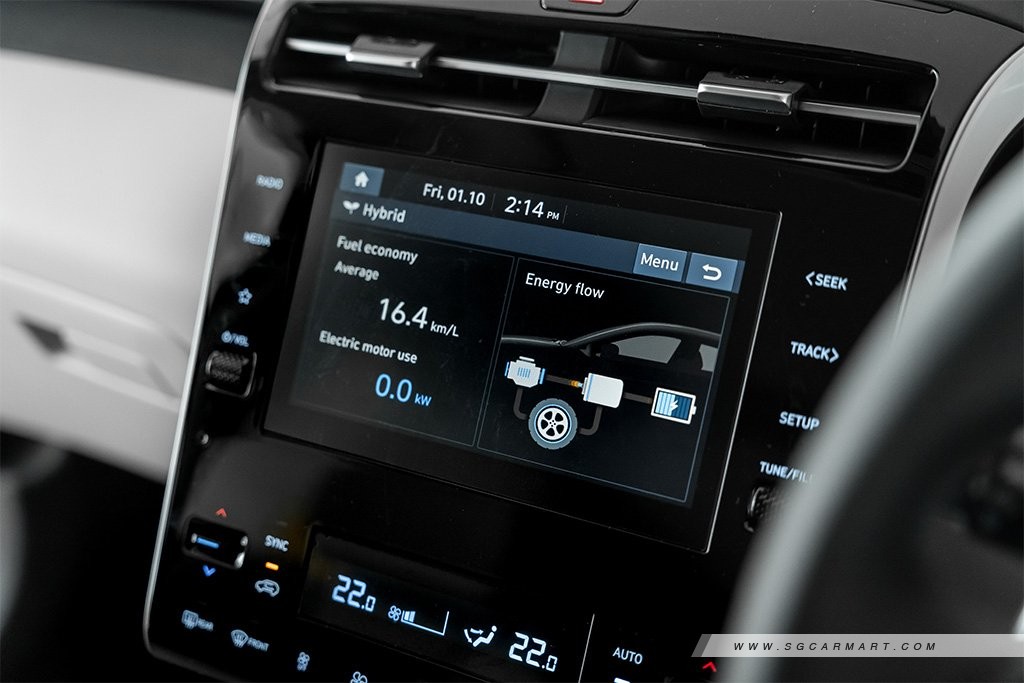 Hyundai Singapore TUCSON Hybrid infotainment display, Energy Flow information